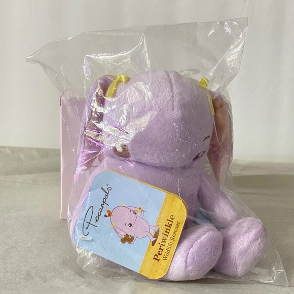 Pecanpals by Noferin-Periwinkle Wildlife Rescuer-2009 Pecan Pals Plush Toy - Picture 2 of 9